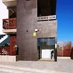 アパートホテル Free Parking