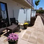 Free Parking アパートホテル 3*