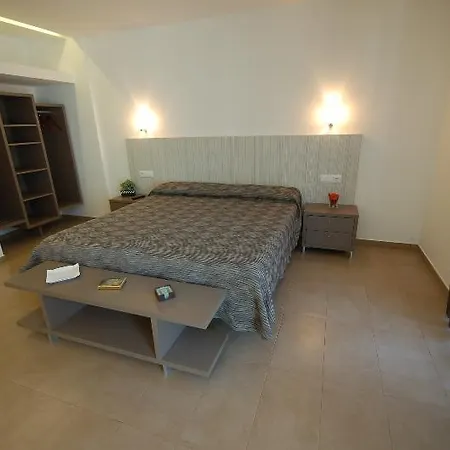 Resort Sitges Apartment 아파트호텔 3*