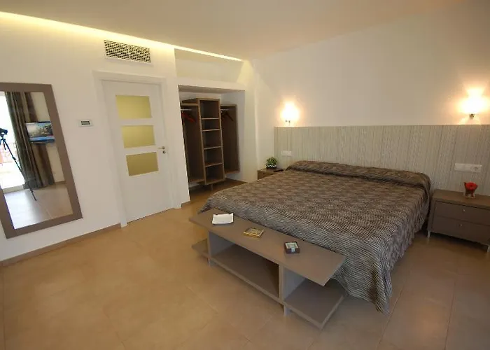 Aparthotel Resort Sitges Apartment 3*